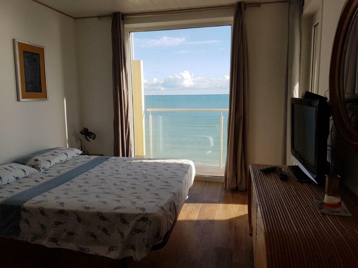 Dimora Vanto Apartment Torino di Sangro Bagian luar foto